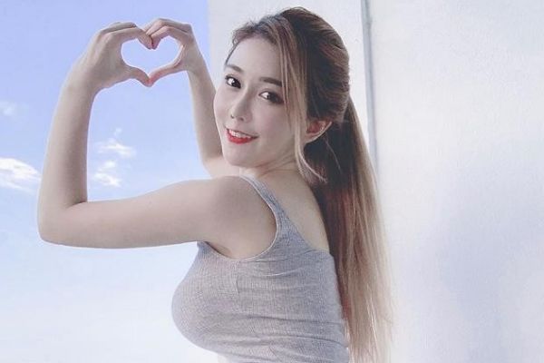 女人怎么做才能让老公感情升温 62a5e7acd9834bc7a1f059bf223462a6.jpeg