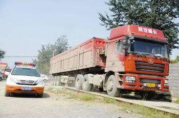 社会丨桂林江中捞上一具浮尸，死者生前涉嫌欺