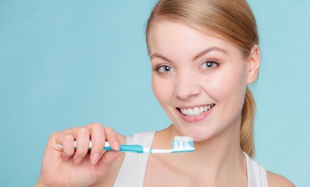 如何刷牙不会有口臭 734408ebc1884bf2a4c0d5b354ad9fa0.jpeg