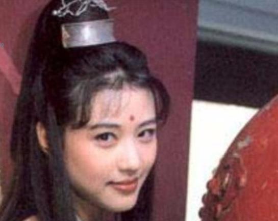 年轻时候的照片周海媚 7374c5165fe14d409bb5f841f2d23843.jpeg