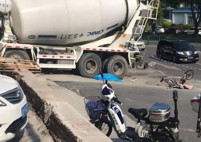突发惨烈车祸!厦门集美一骑手当场身亡!又是这两种车.