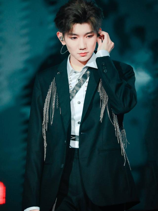 2020年TFBOYS商业代言数量差距大，易烊千玺16个，