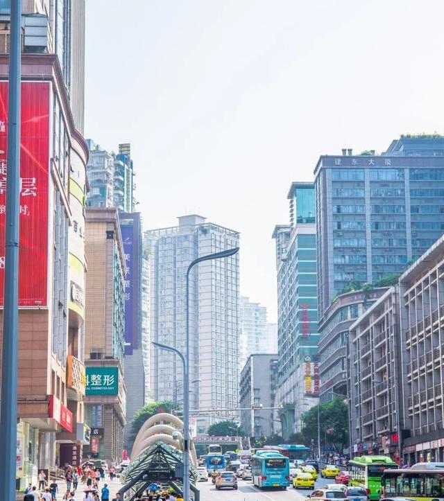 原创重庆观音桥20年逆袭乡土老城蜕变西部第一街下十年更令人期待