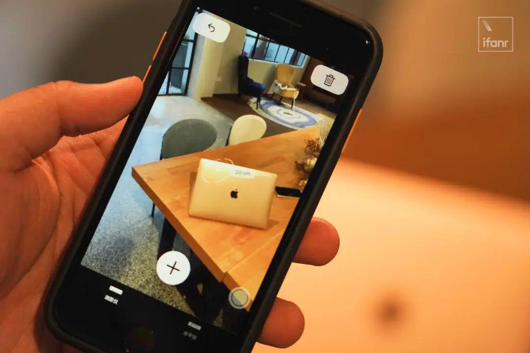 安卓vs苹果se a579322c4bf244c5893e555cb5dacfd4.jpeg