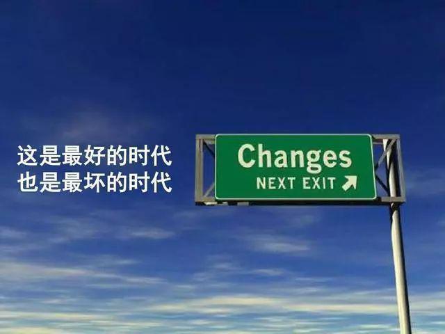 1年讀書300本，賺錢50萬，她說，拼命讀書是一個人最好的逆襲捷徑。