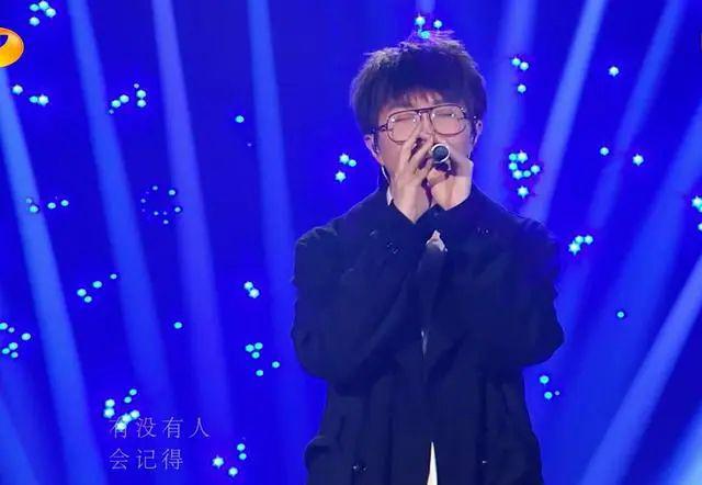 华晨宇歌手排名2020_2020年度男歌手榜:实力唱将与流量歌手比拼,只可惜周