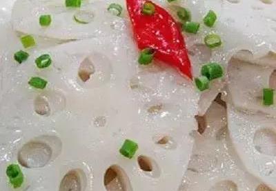 肉丝炒藕片做法 0095102b59ee4c20b59642861dbbc7e6.jpeg