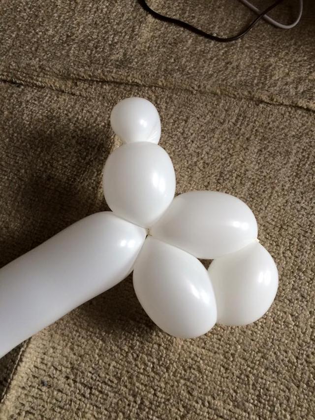 熊猫气球造型图解教程卡通气球立柱装饰