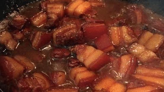 做红烧肉最后放盐吗 0d5edb469f0041f1b523fe514f388d99.jpeg