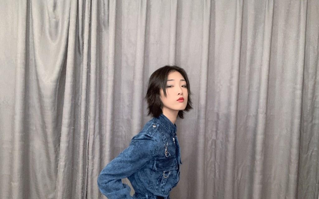 火箭少女101队长照片 4819c696982f4d80b9aca384c1797699.jpeg
