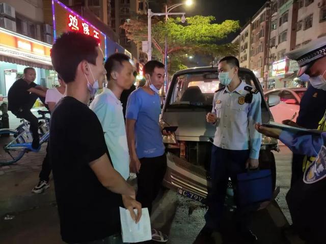 中山这辆面包车被剐蹭了，却要负全责！为什么