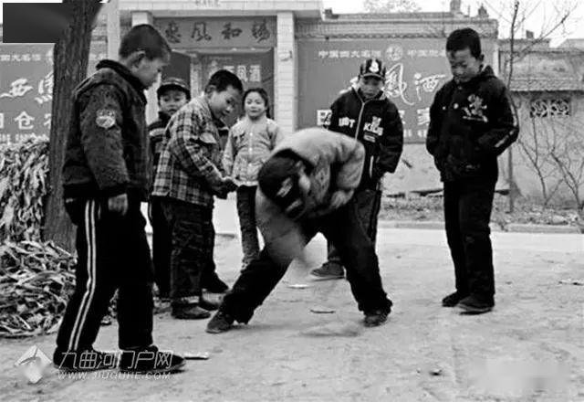 怀旧80年代的童年 怀旧80年代的童年画法