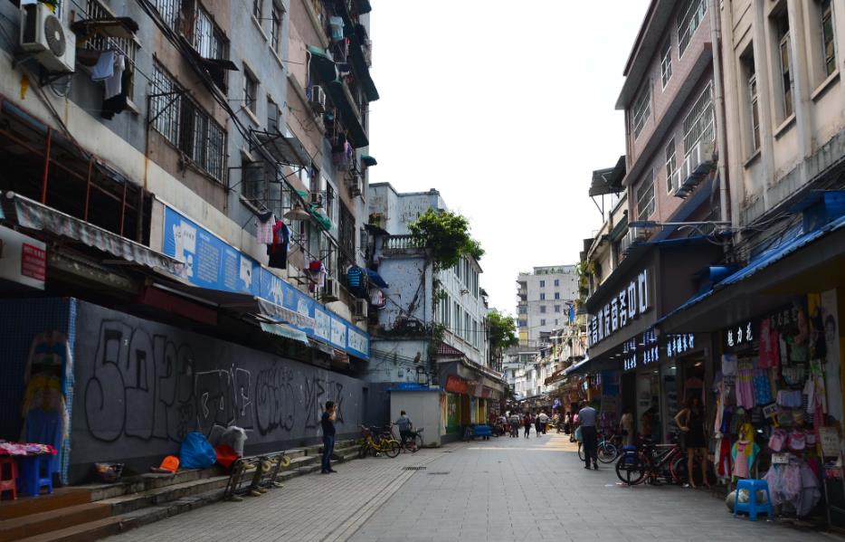 广州高第街内衣批发市场_广州地铁(2)