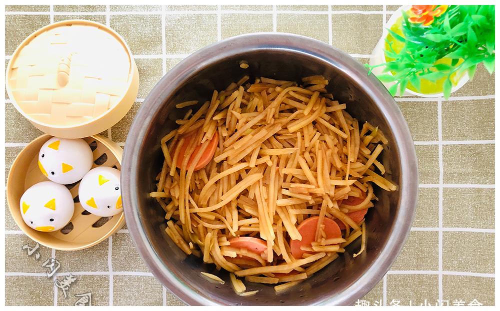 怎么炒土豆丝香肠 5c6b82268d424bb684b3760fa19724e6.jpeg