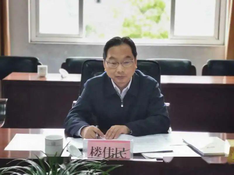 金华市教育局局长楼伟民赴义乌调研学校复学和教育工作