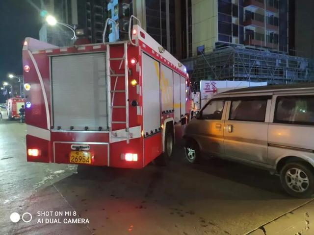 中山这辆面包车被剐蹭了，却要负全责！为什么