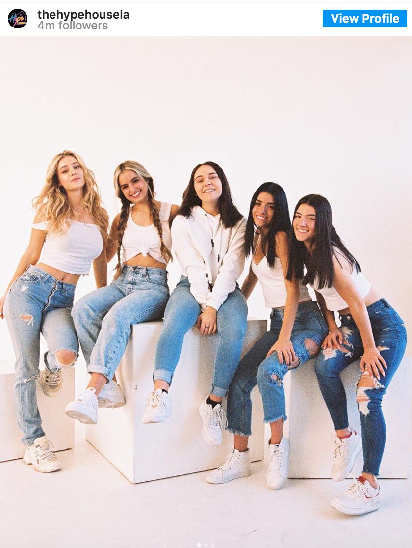 tik tok舞蹈视频完整 9517216c571e44849e001a0b88531c11.jpeg