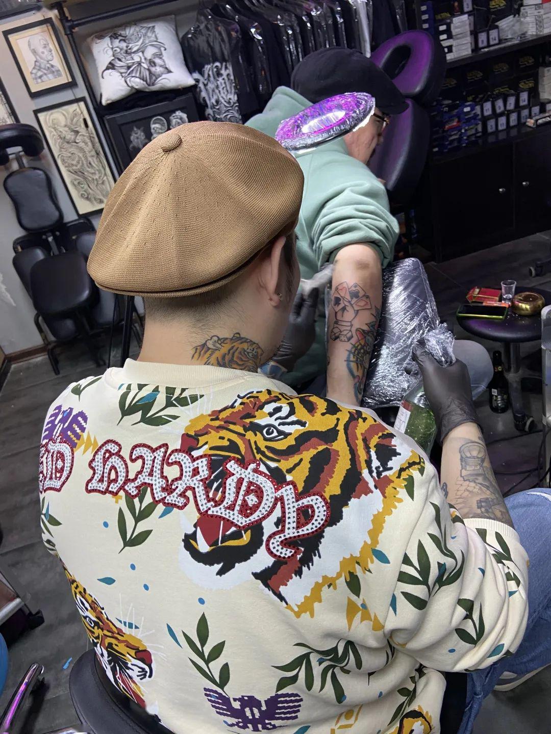 ed hardy tattoo the world——纹身师猴子