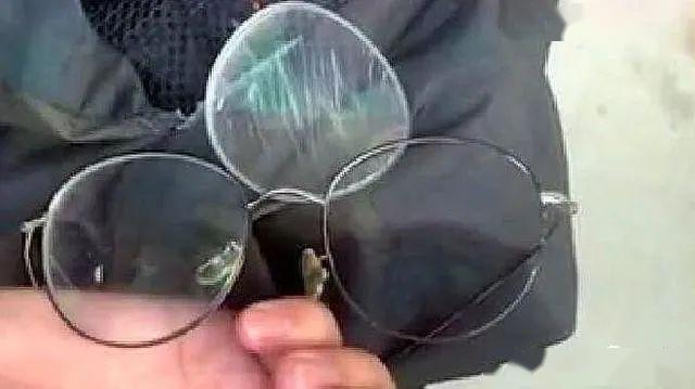 原阳四个孩子下葬时记者被打，手机被抢，归还