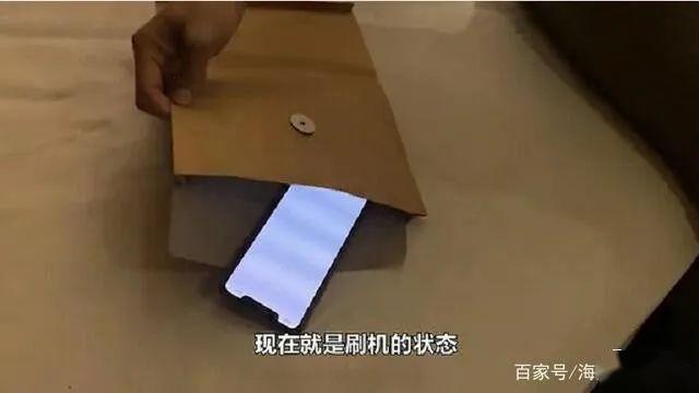 原阳四个孩子下葬时记者被打，手机被抢，归还