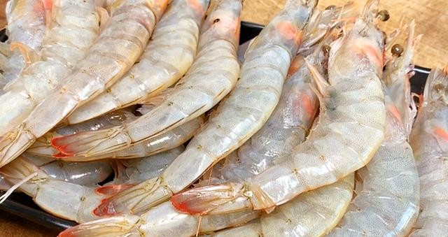 虾线怎么挑出来图解视频 e67e5a4c9eee4146b7495a64a4262384.jpeg