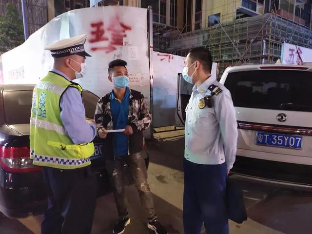 中山这辆面包车被剐蹭了，却要负全责！为什么