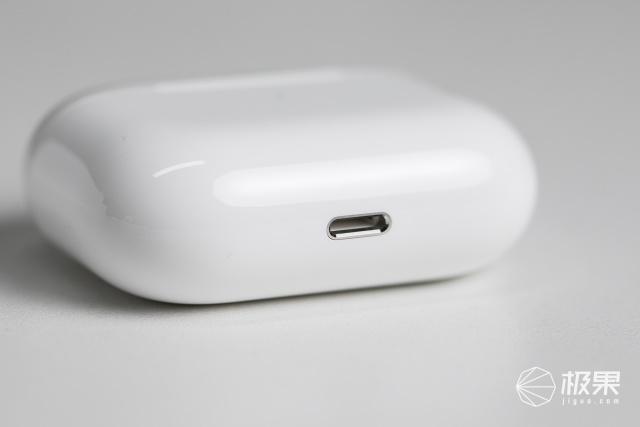 业内人士分析：苹果公司或将于2021年底推出新款AirPods_Kuo