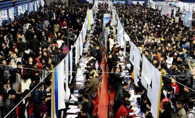 广西贺州企业招聘29名人才！高中学历可报，最高月薪20000元！