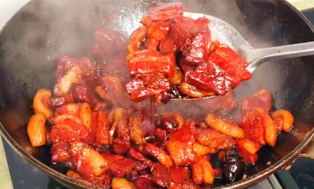 红烧肉的正宗家庭版 25cf11119caa4d9386c92e326942db2e.jpeg