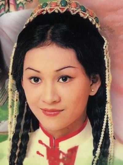 余安安:14岁与尔冬升相恋,周润发前妻,丈夫破产仍不离
