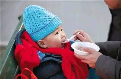 『孩子』发育已停滞！儿科医生：这种早饭怎么还给娃吃6岁男孩脾胃虚弱