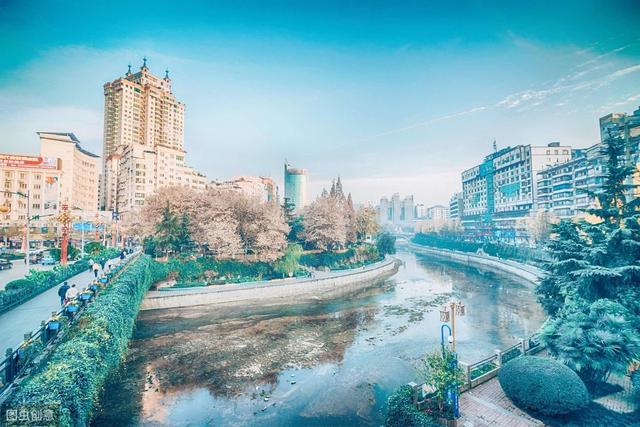 预计曲靖2020GDP_曲靖医专宿舍图2020