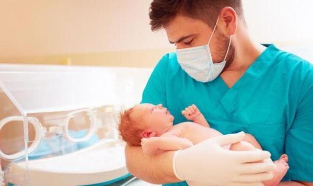 婴儿一般几个月笑出声音 4397575d6dea48d18a5f79bacdff8cd9.jpeg