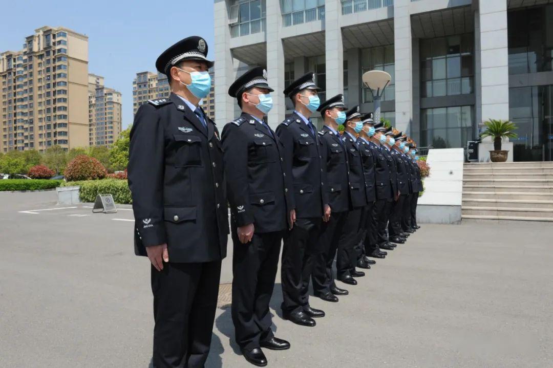 森林公安欢迎回家