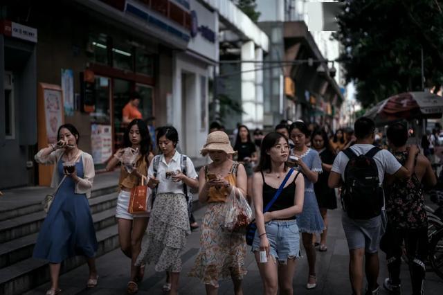 连锁餐厅，成功毁掉了中国地方菜