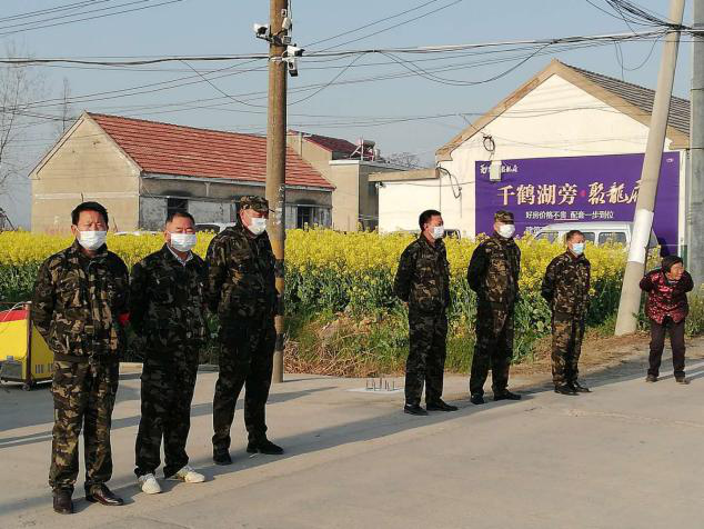 射阳县临海镇五岸居委会为复学保驾护航