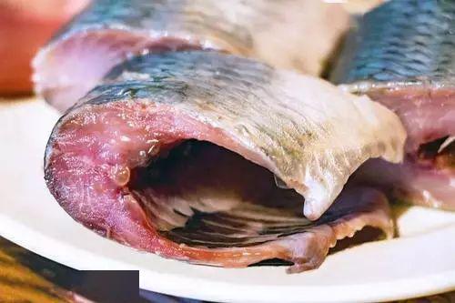 鱼肚子里的黑膜怎么回事 83d62715897d407e8336ec9dfed43b21.jpeg