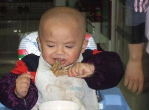 『孩子』发育已停滞！儿科医生：这种早饭怎么还给娃吃6岁男孩脾胃虚弱