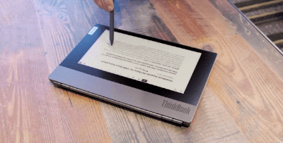 这根笔是随电脑附送的,它跟苹果的  apple pencil类似,可通过磁力吸附
