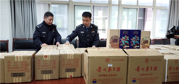 [茅台]民警凭一细节将其抓获，男子盗车后再偷40箱茅台以为“完美”作案