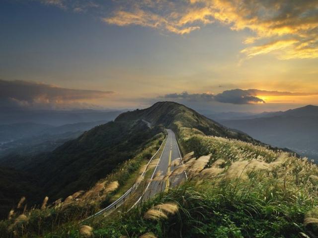 有路就见风景