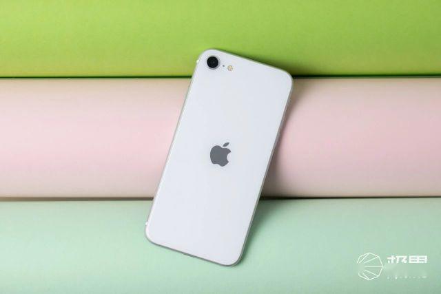 “短小精悍”新iPhone SE能买吗？3299元的小钢炮，