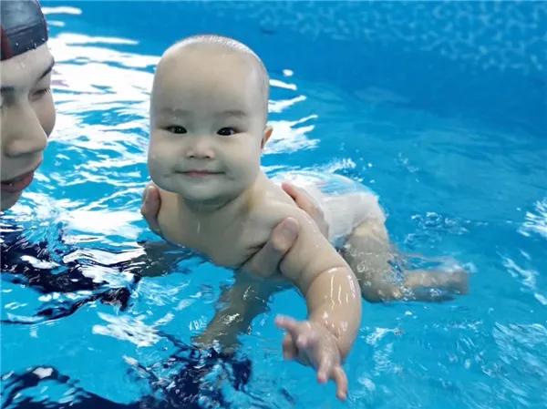 #运动#为什么说游泳运动要从小抓起？