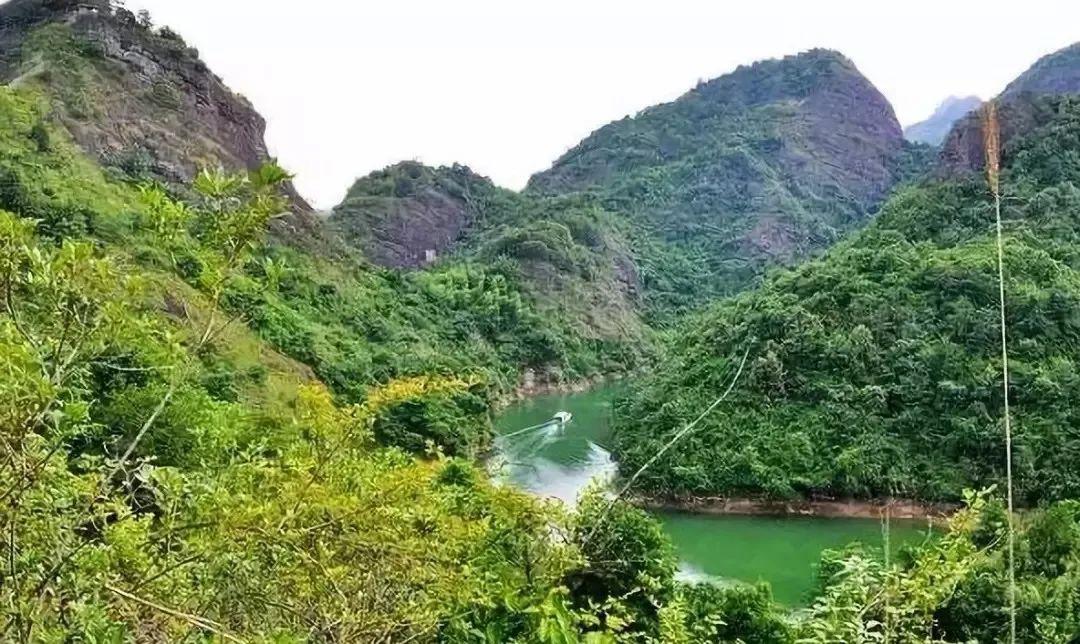 平远大河背景区