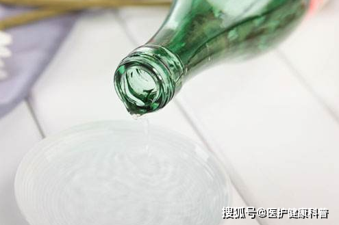 什么菜用白醋多 db65563d6f0d46a68523658022e1680f.png