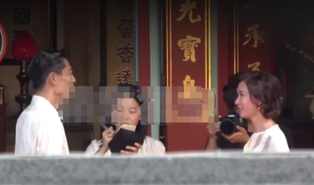 穿婚纱敬茶_鞠婧祎穿婚纱的照片(2)