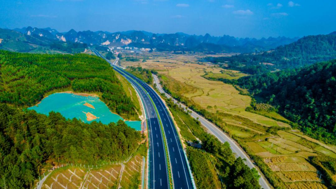 靖西至龙邦高速公路:广西壮族优质工程