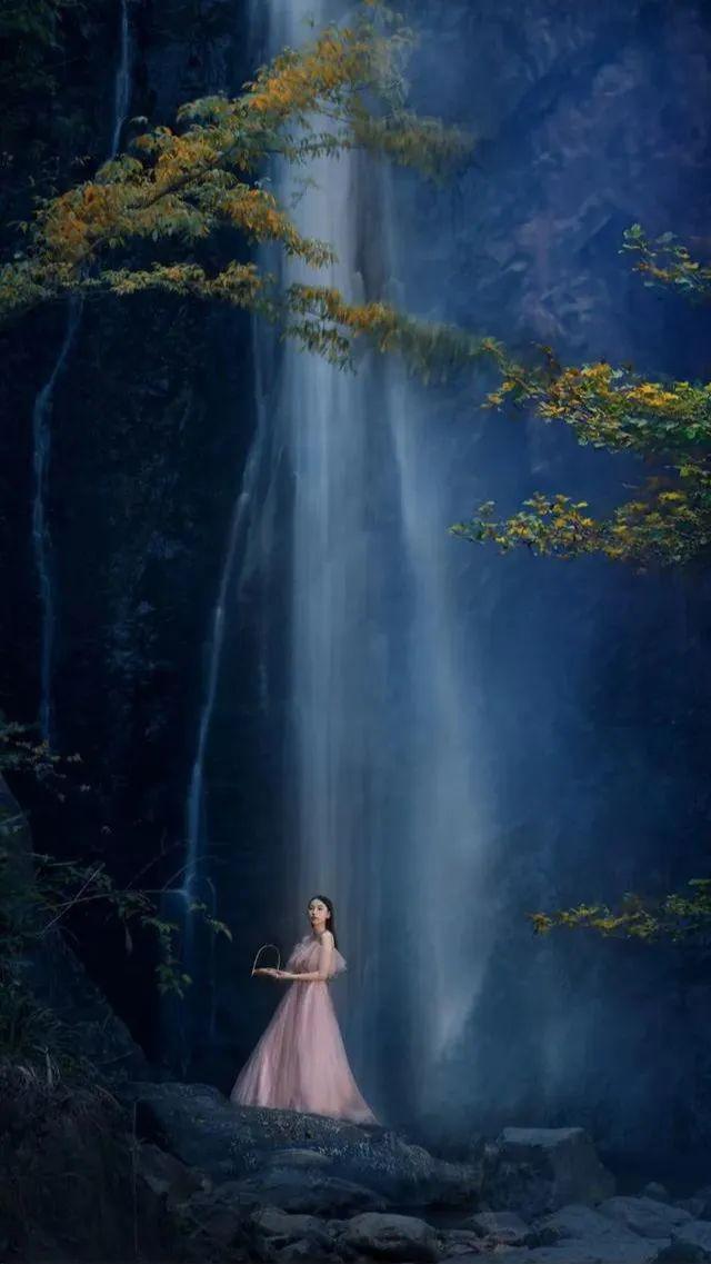 瀑布仙境,碧水仙子