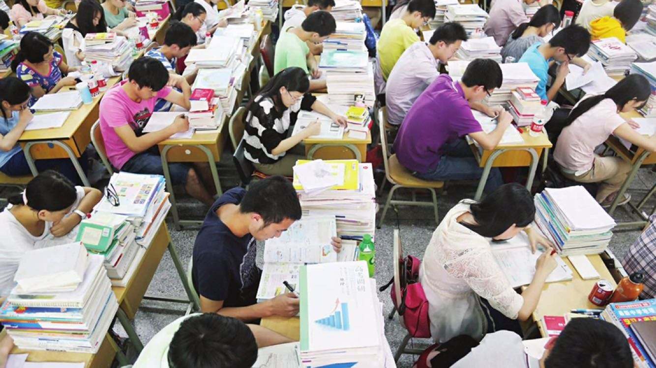 #数学#吴国：有人问：数列是不是高考数学必考题？答案显而易见