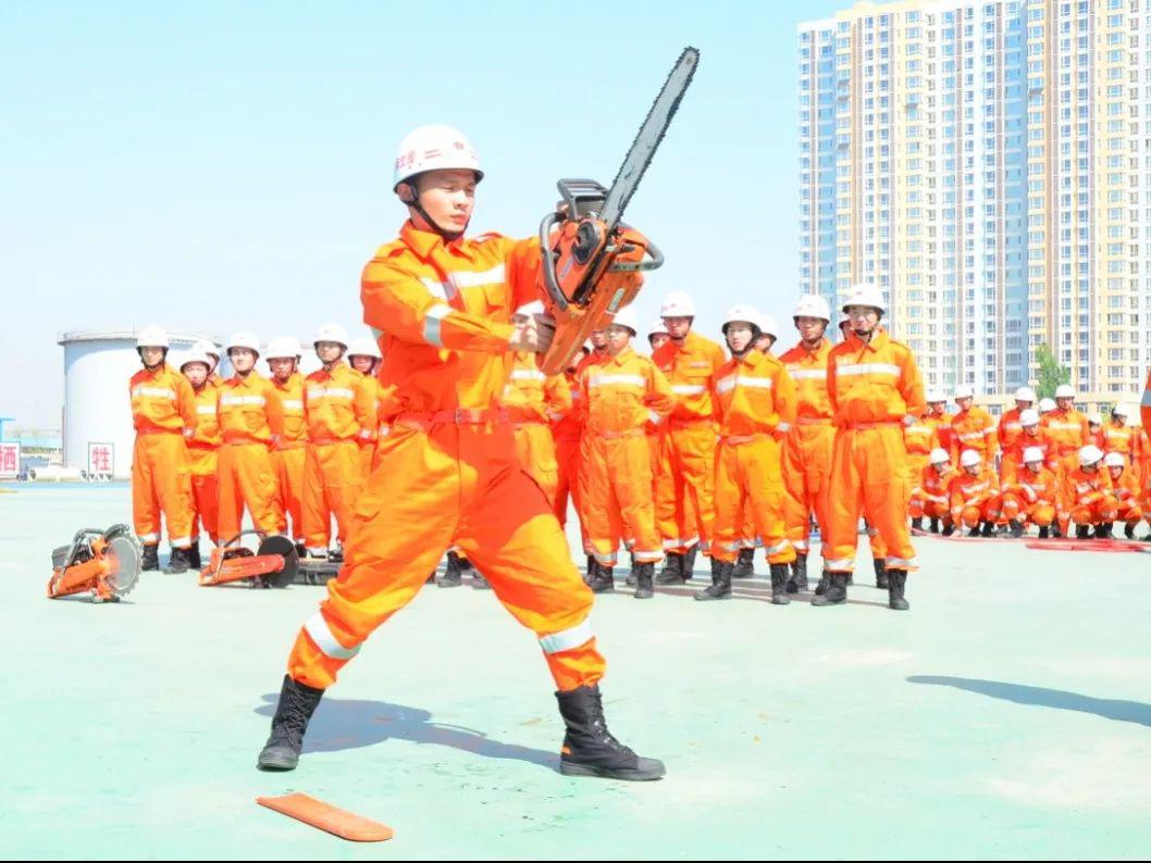 穿上火焰蓝,无悔青春色——2020年我们在中国消防救援学院等你!